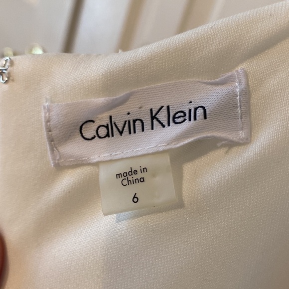 Calvin Klein White Cocktail Dress w/ Silver & Gold Studding on Shoulders, Size 6 - Picture 9 of 9